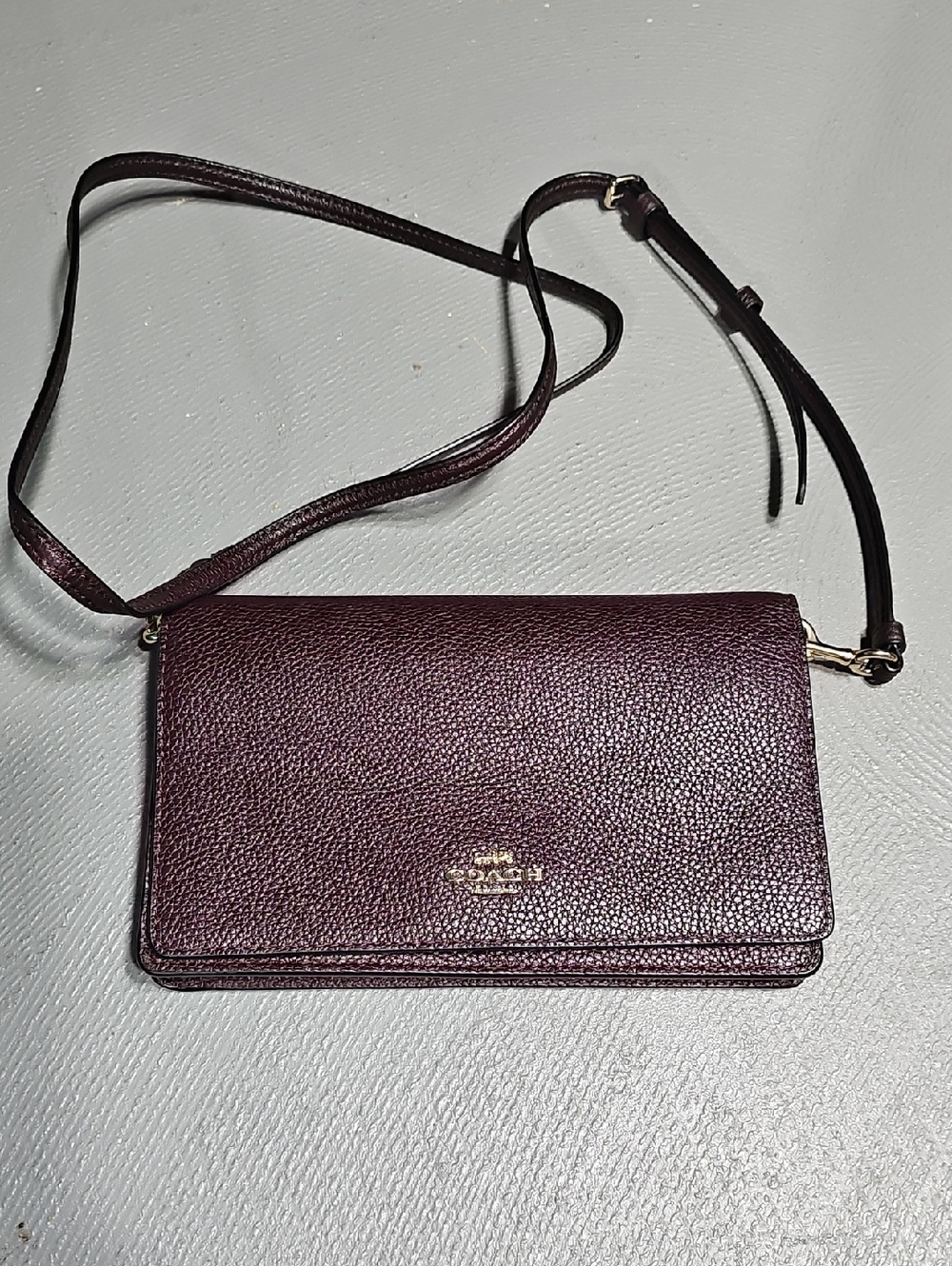 Coach 87401 EUC Hayden Foldover Crossbody Clutch Burgundy/Gold Leather Crossbody
